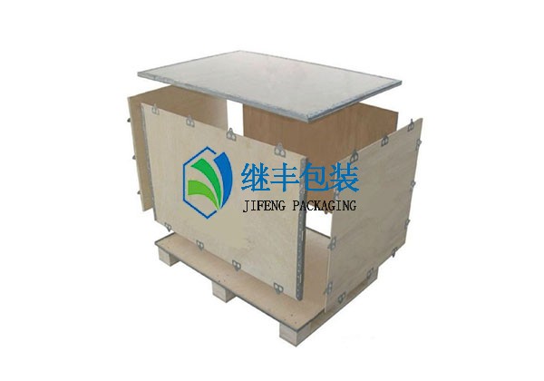 鋼帶箱